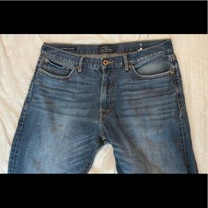 Lucky brand jeans 363 has a hole